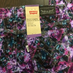 BNWT - Levi’s girls  Jeans - Size 8